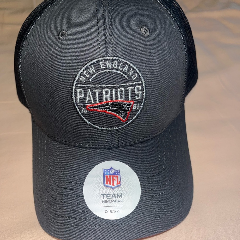NFL New England Patriots Mesh Hat Grey